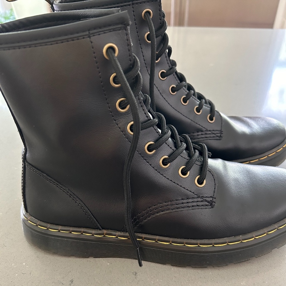 Dr Martens Airwair Zavala *like new*